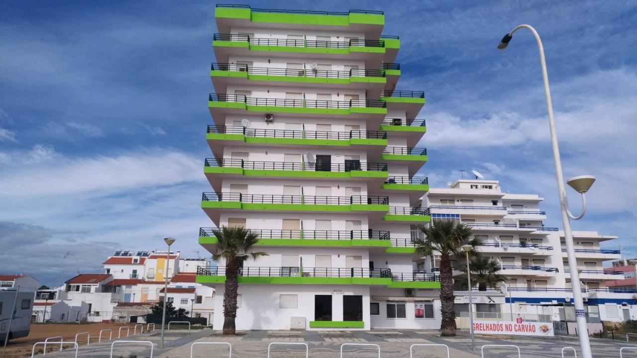 Апартаменти Monte Gordo T2 Frente Mar Екстер'єр фото