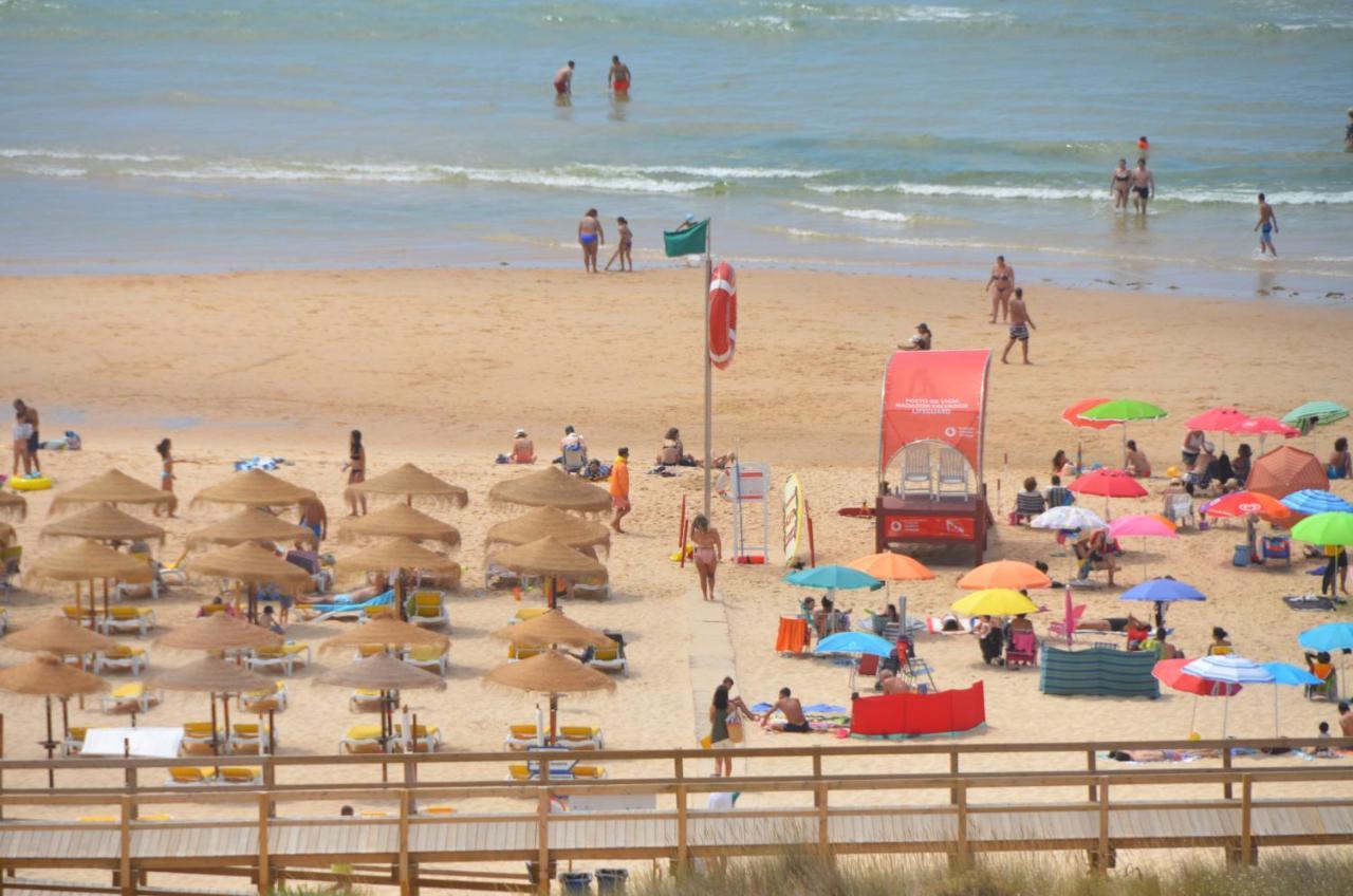 Апартаменти Monte Gordo T2 Frente Mar Екстер'єр фото